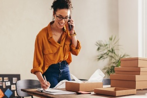 women in small business doing customer service