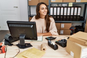 women at work learning Major IT Challenges That Small Businesses Face 